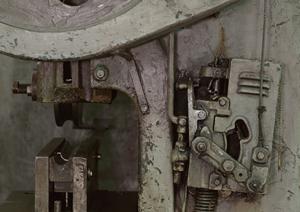 腐りづらいウッドデッキ材を提供する「工房商店」